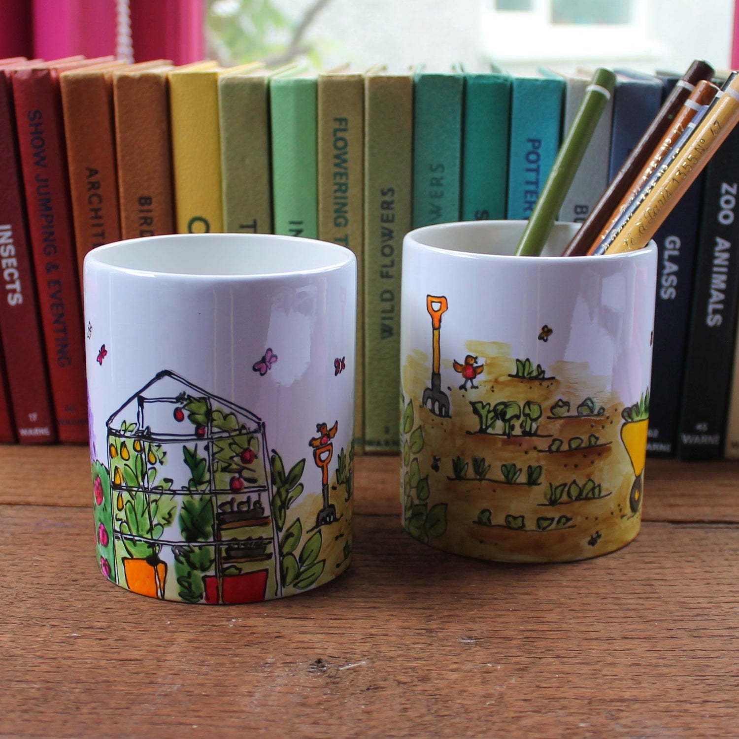 Gardener's hand painted pen pot Laura Lee Designs 