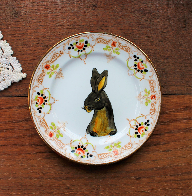 Black rex rabbit plate